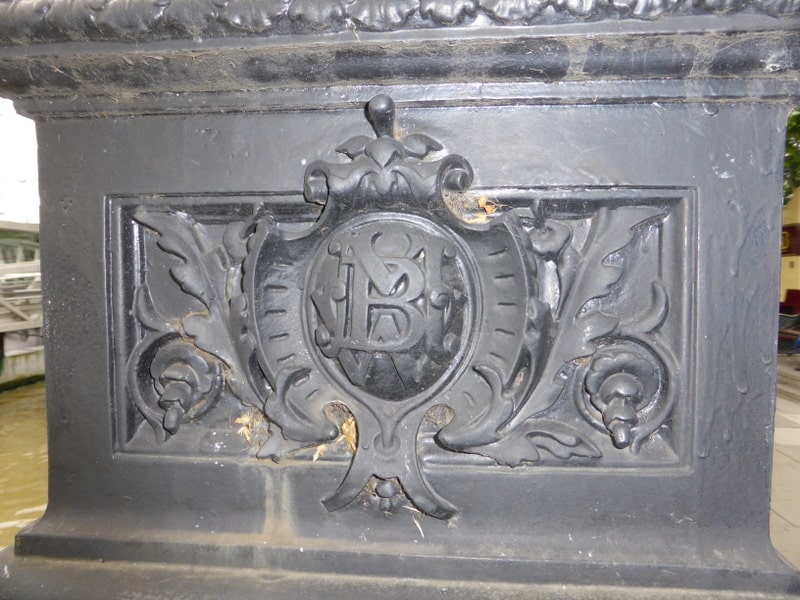 George Vulliamy lamp posts showing the Metropolitan Works Board initials.